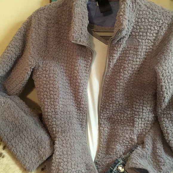 New The North Face Back to School jacket so soft! - Picture 3 of 6